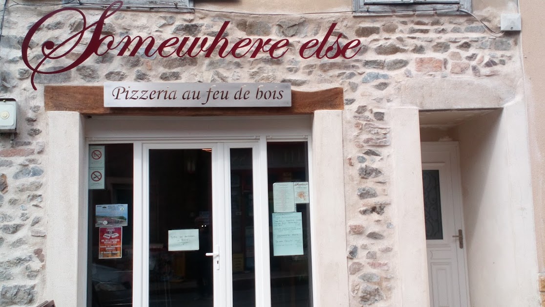 somewhere else pizzeria au feu de bois à Lamure-sur-Azergues (Rhône 69)