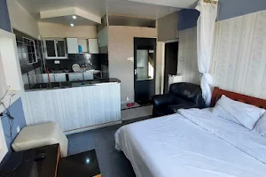 Sagwe Furnished Apartments image