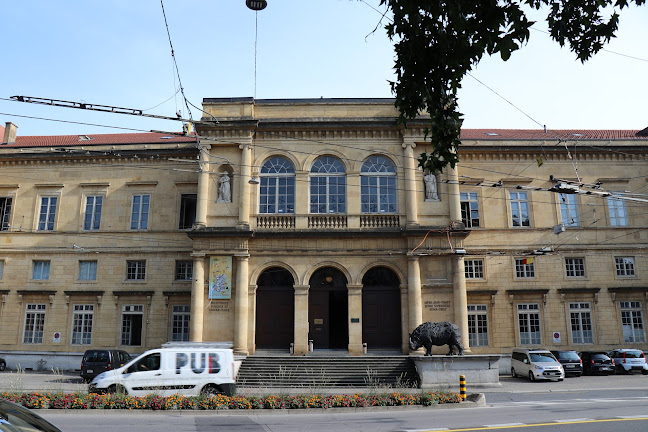 Lycée Jean-Piaget - École supérieure Numa-Droz - Schule