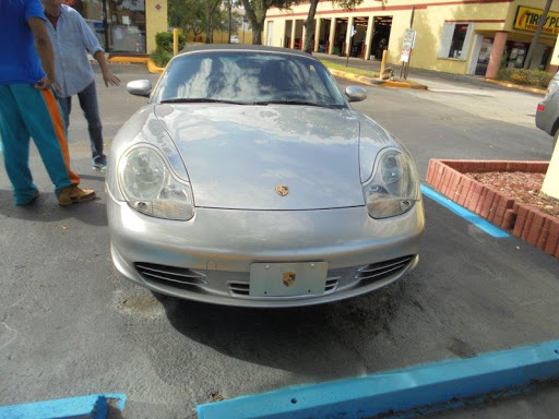 Auto Body Shop «IN & OUT AUTO BODY», reviews and photos, 6464 W Commercial Blvd, Lauderhill, FL 33319, USA