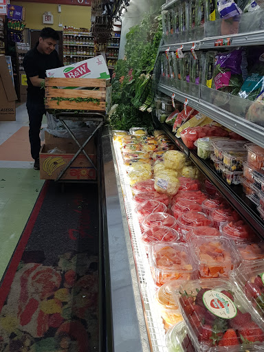 Grocery Store «Bravo Supermarkets», reviews and photos, 306 Post Ave, Westbury, NY 11590, USA