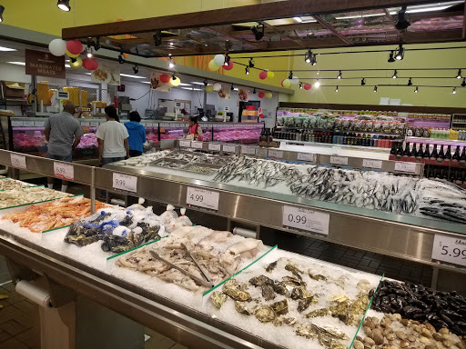 Supermarket «Seafood City Supermarket - Carson», reviews and photos, 131 W Carson St, Carson, CA 90745, USA