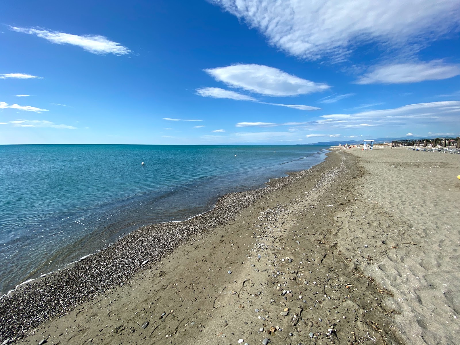 Zdjęcie Spiaggia di Policoro z powierzchnią beżowy piasek