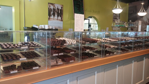 Chocolate Shop «Best Chocolate In Town», reviews and photos, 880 Massachusetts Ave, Indianapolis, IN 46204, USA
