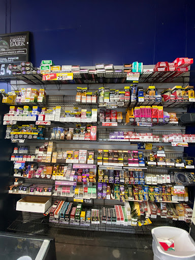 Tobacco Shop «Smoker Friendly / Gasamat», reviews and photos, 2698 S Parker Rd, Aurora, CO 80014, USA