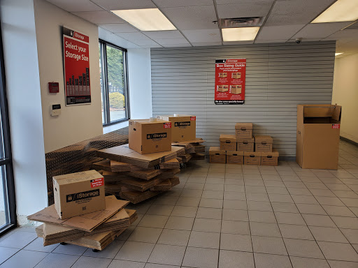 Self-Storage Facility «Simply Self Storage - Bloomfield», reviews and photos, 211 Grove St, Bloomfield, NJ 07003, USA