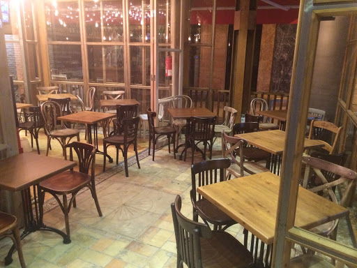 Información y opiniones sobre Agustín & Company Bar de Tapas de Sevilla