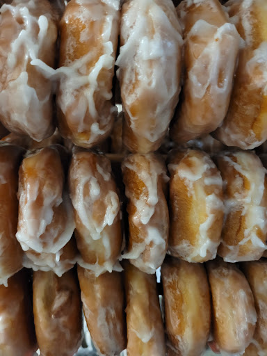 Dessert Shop «Honey Creme Donut Shop», reviews and photos, 514 Vincennes St, New Albany, IN 47150, USA