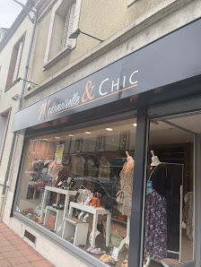 Mademoiselle & Chic 26 Rue du Grand Sully, 45600 Sully-sur-Loire, France