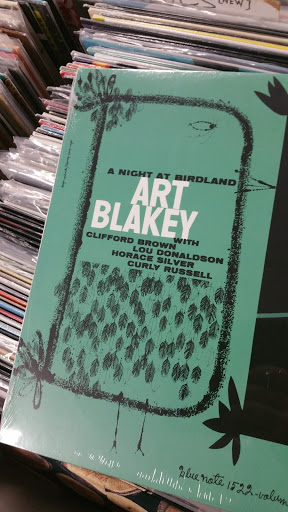 Used Book Store «Nice Price Books», reviews and photos, 3106 Hillsborough St, Raleigh, NC 27607, USA