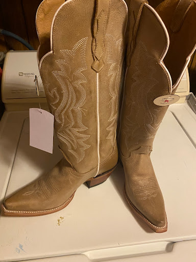 Clothing Store «G&L Clothing», reviews and photos, 1801 Ingersoll Ave, Des Moines, IA 50309, USA