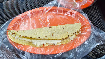 Quesadillas la tehuanita - Av. 16 de Septiembre 160, Cantarrana, 70180 San Pedro Tapanatepec, Oax., Mexico