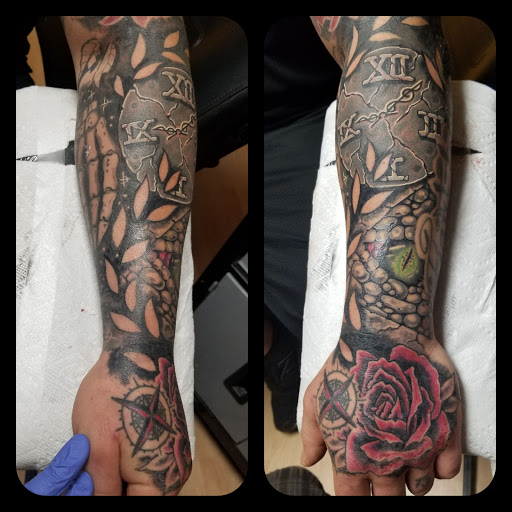 Explore sacred geometry tattoo ideas, creative tattoo ideas in Dallas, available at Black Anchor Studios