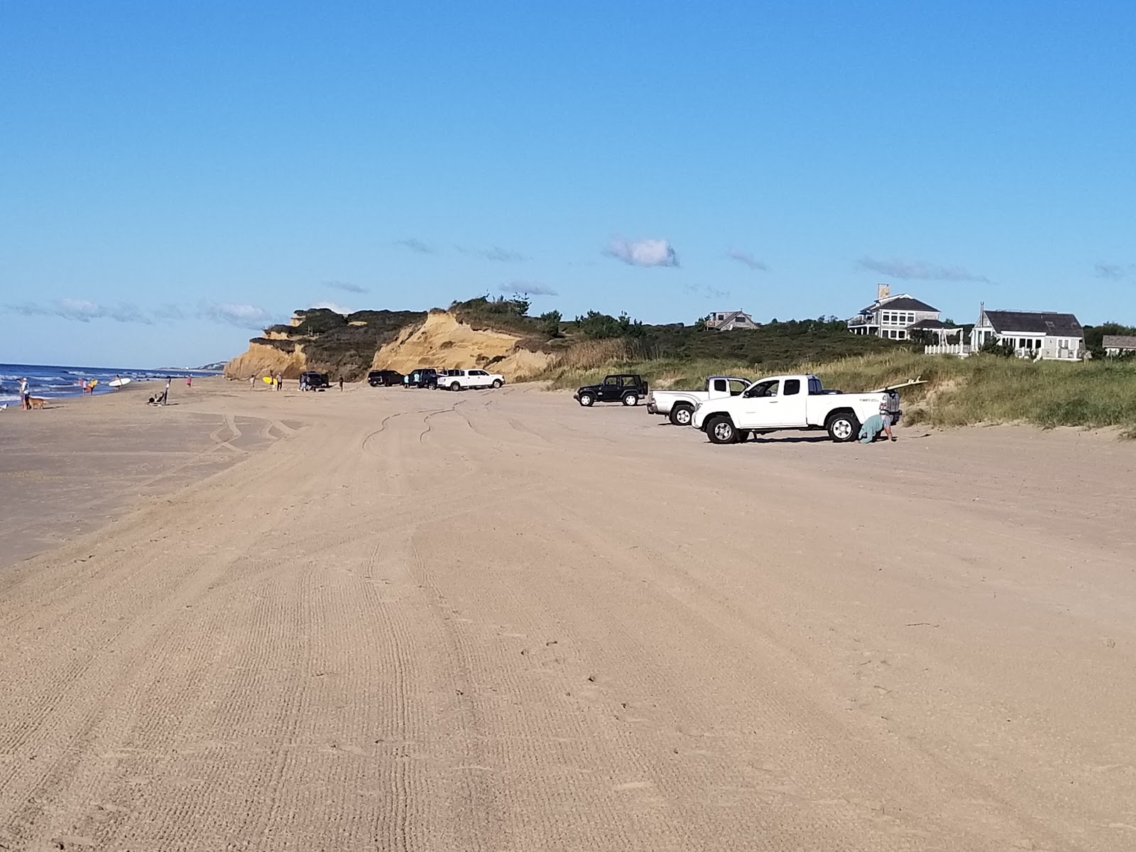 Photo of Shadmoor State Park with spacious shore