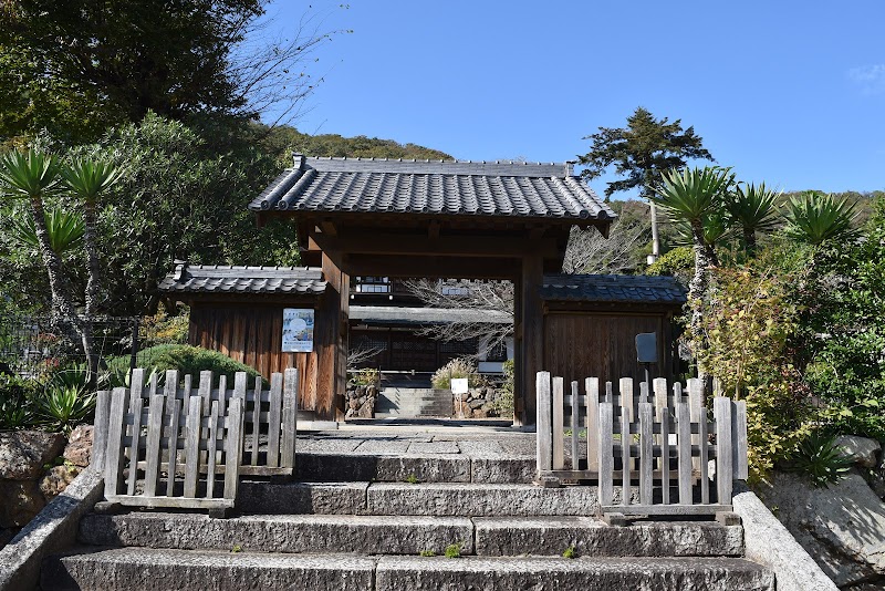 正義山 法楽寺