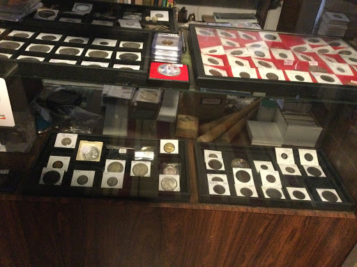 Antique Store «Roosevelt Road Antiques & Consignments», reviews and photos, 3720 Roosevelt Rd, Kenosha, WI 53142, USA