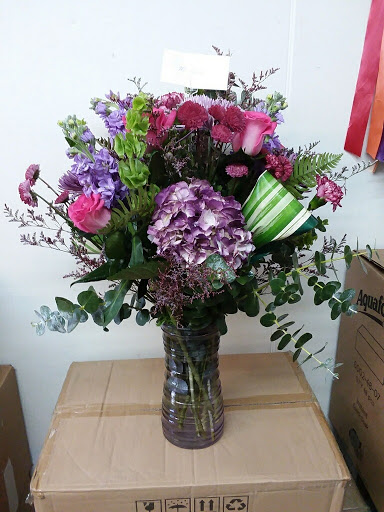 Florist «Send Your Love Flowers & Balloons», reviews and photos, 1417 SW Military Dr, San Antonio, TX 78221, USA
