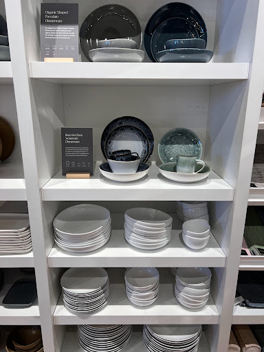 Furniture Store «west elm», reviews and photos, 5307 E Mockingbird Ln #100, Dallas, TX 75206, USA