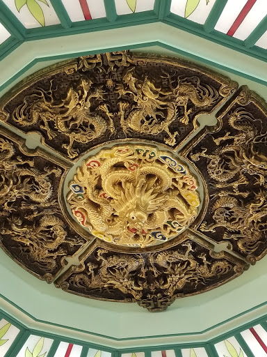 Shopping Mall «Orchard Mall Shopping Center», reviews and photos, 6337 Orchard Lake Rd, West Bloomfield Township, MI 48322, USA