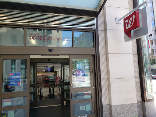 Convenience Store «Walgreens», reviews and photos, 801 7th St NW, Washington, DC 20001, USA