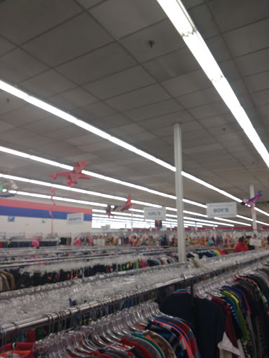 Thrift Store «Volunteers of America Thrift Store-North Columbus- Indianola», reviews and photos