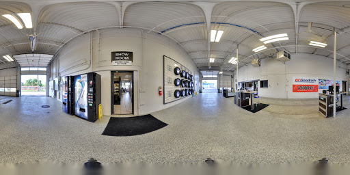 Car Dealer «Jack Schmitt Ford Lincoln», reviews and photos, 1820 Vandalia St, Collinsville, IL 62234, USA