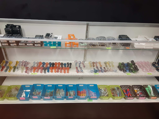 Variety Store «The Vape Shop», reviews and photos, 1170 Oslo Rd #2, Vero Beach, FL 32962, USA