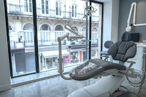 Centre Dentaire - Orthodontiste Bordeaux - Nobel Santé + image