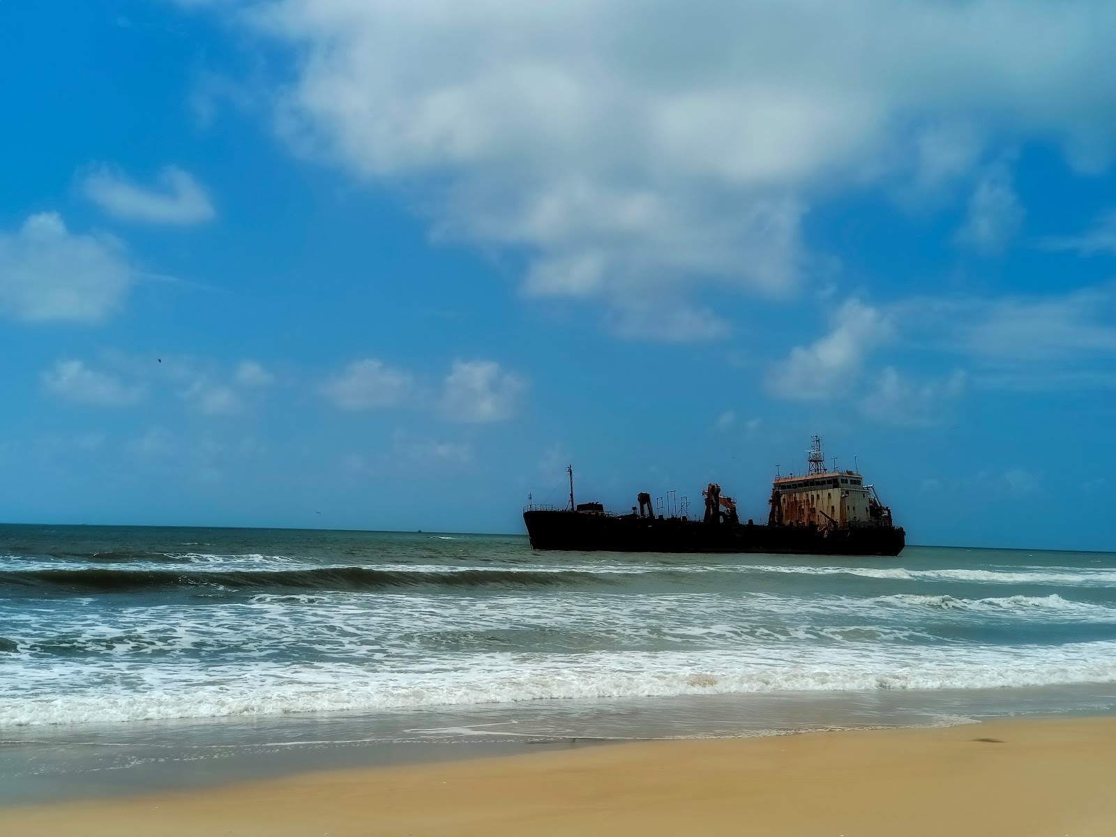Suratkal Beach photo #9