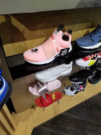 Beauty Supply Store «Total Beauty Supply», reviews and photos, 650 W 181st St, New York, NY 10033, USA