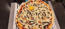 Pizza du Restaurant italien Pizzeria La Valleta à Villeneuve-sur-Bellot - n°13
