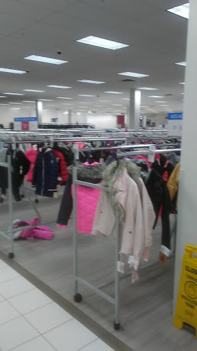 Clothing Store «Burlington Coat Factory», reviews and photos, 600 Northtown Dr, Blaine, MN 55434, USA