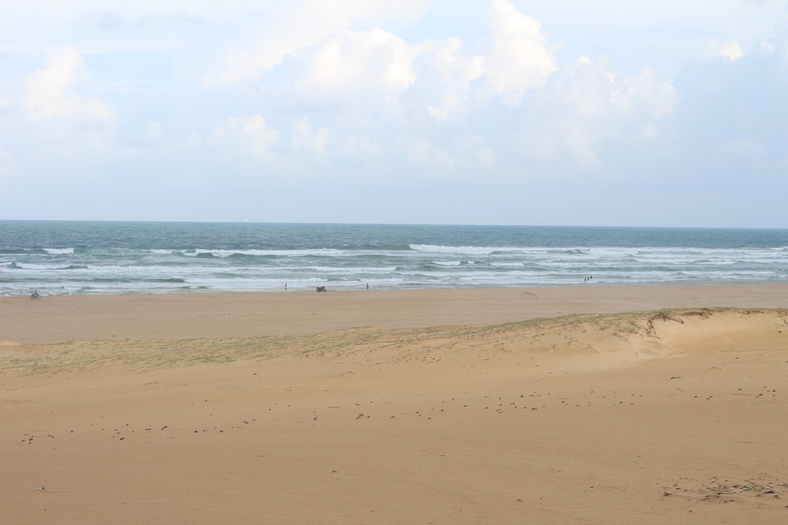 Fotografija Mahala Sea Beach z svetel pesek površino