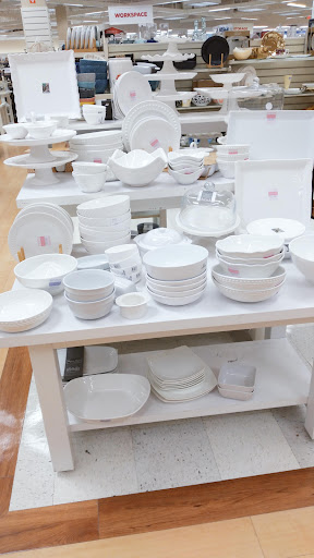 Department Store «Marshalls & HomeGoods», reviews and photos, 6128 Grand Ave, Gurnee, IL 60031, USA