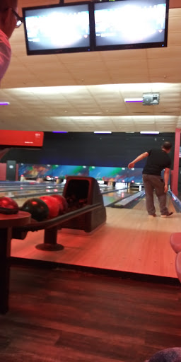 Bowling Alley «AMF Saxon Lanes», reviews and photos, 61 Little Canada Rd W, St Paul, MN 55117, USA