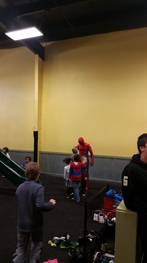 Pizza Restaurant «Pizza! Golf! Pizza Putters Family Entertainment Center», reviews and photos, 1156 OR-99, Eugene, OR 97402, USA