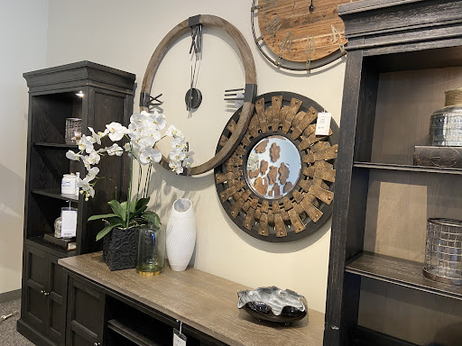 Furniture Store «La-Z-Boy Furniture Galleries», reviews and photos, 565 Market Ct, Myrtle Beach, SC 29577, USA