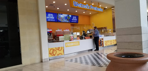 Shopping Mall «Hillsdale Shopping Center», reviews and photos, 60 E 31st Ave, San Mateo, CA 94403, USA