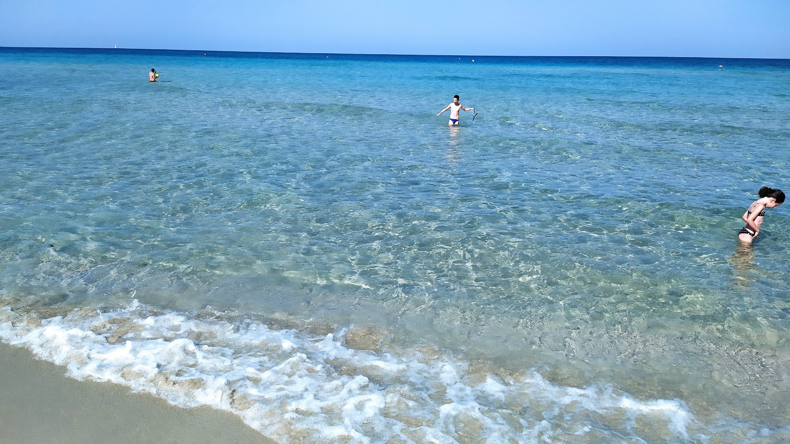 Foto di Spiaggia Padula Bianca area del resort sulla spiaggia