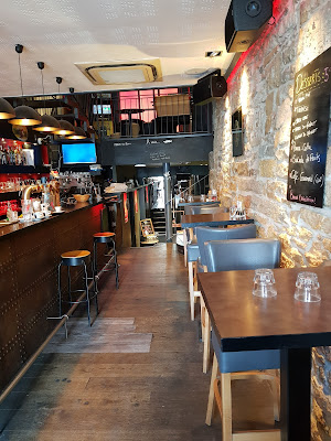 LE QUAI 19 Bar festif à Lyon