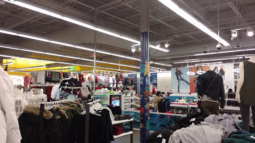 Clothing Store «Old Navy», reviews and photos, 8 Allstate Rd, Boston, MA 02125, USA