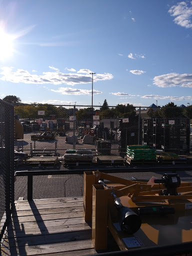 Home Improvement Store «Tractor Supply Co.», reviews and photos, 55 Crystal Ave #17a, Derry, NH 03038, USA