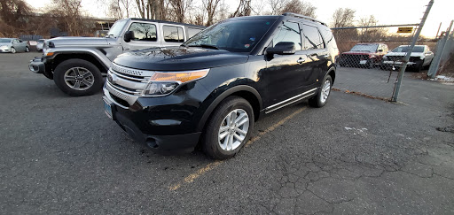 Auto Body Shop «Traynor Auto Body», reviews and photos, 109 Thorpe St, Fairfield, CT 06824, USA