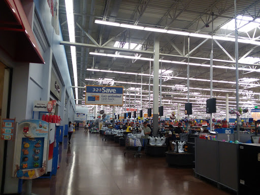 Department Store «Walmart Supercenter», reviews and photos, 3900 Fountain Square Pl, Waukegan, IL 60085, USA
