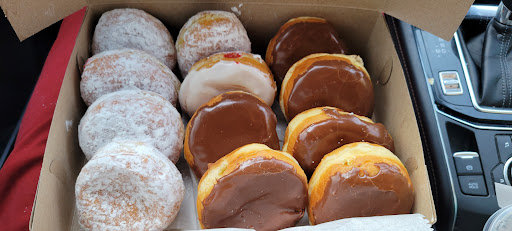 Donut Shop «County Donuts», reviews and photos, 1218 S Roselle Rd, Schaumburg, IL 60193, USA