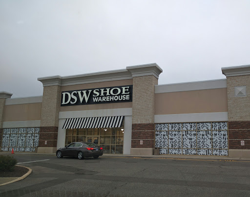 DSW Designer Shoe Warehouse, 538 Boston Post Rd, Orange, CT 06477, USA, 