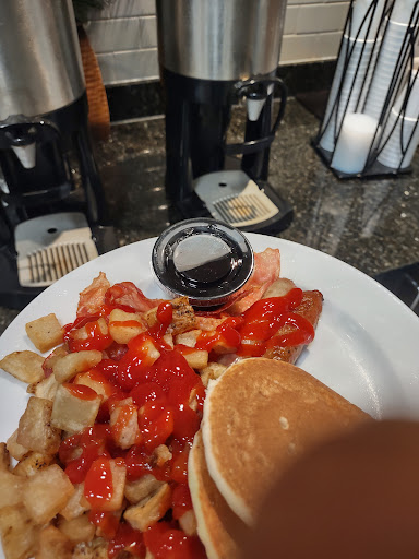 Hotel «Embassy Suites by Hilton Jacksonville Baymeadows», reviews and photos, 9300 Baymeadows Rd, Jacksonville, FL 32256, USA