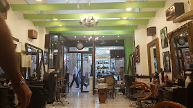 Salón y Barbería D'Marcos