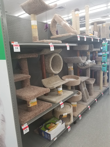 Pet Supply Store «Pet Supplies Plus», reviews and photos, 702 W Northland Ave, Appleton, WI 54914, USA