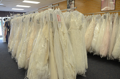 Bridal Shop «Bridal Elegance DSM», reviews and photos, 2791 100th St, Urbandale, IA 50322, USA